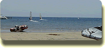 Giant Bay mit Surfern